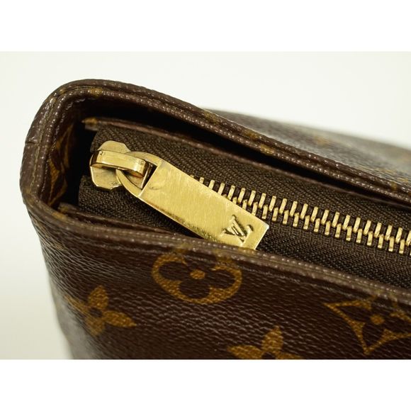 LOUIS VUITTON Mezzo Tote - Picture 8 of 12